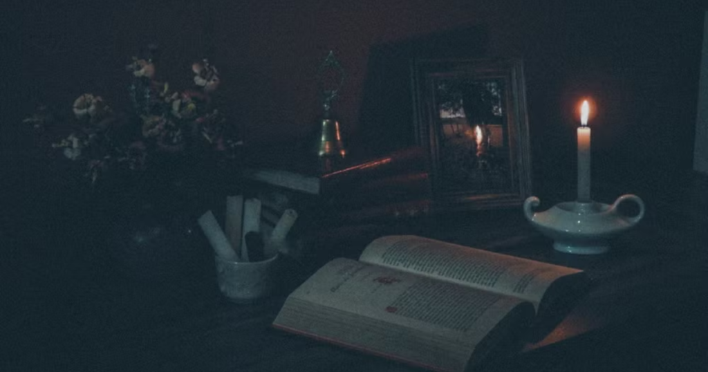 Dark & Aesthetic Ideas